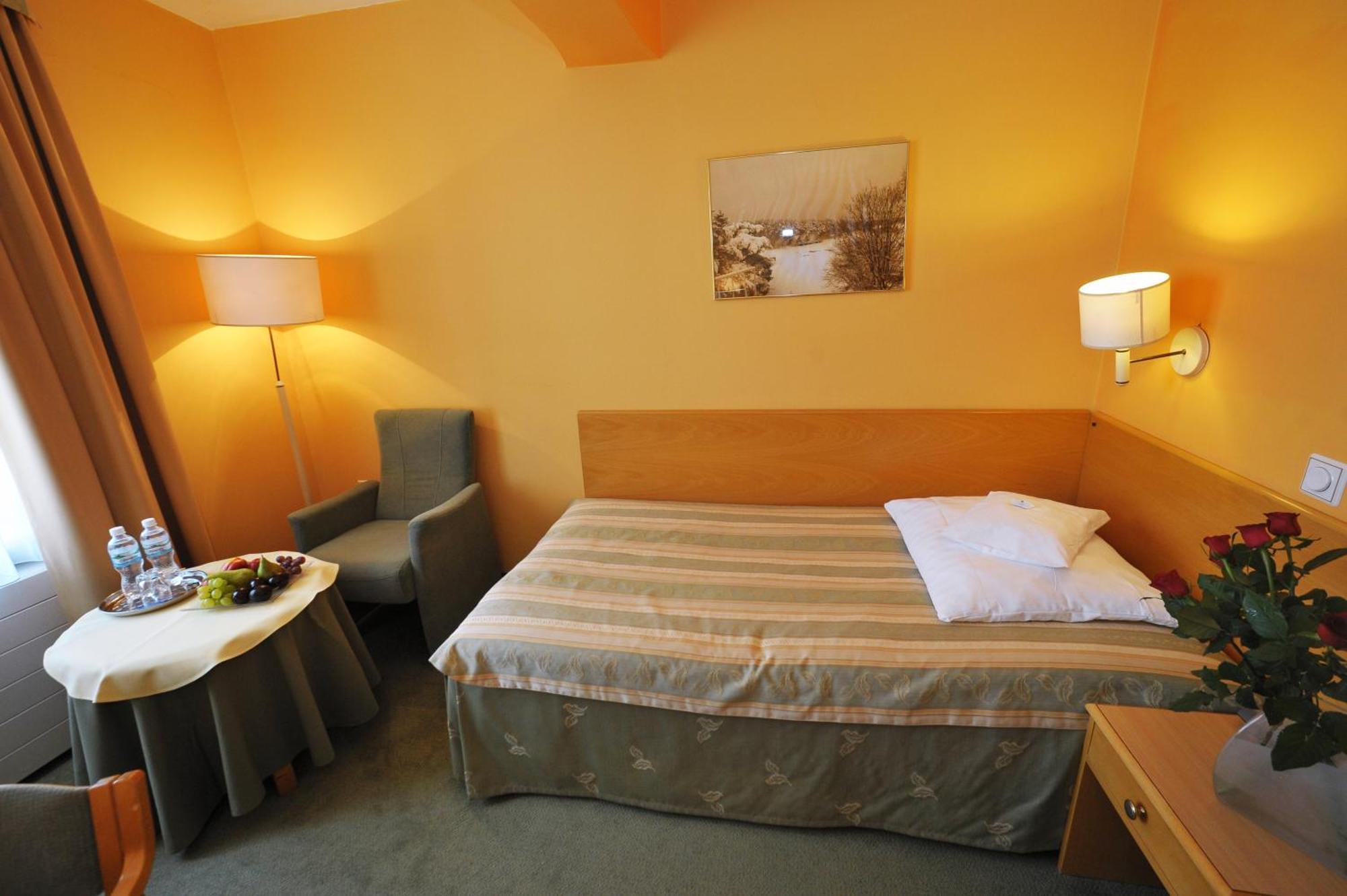 Hotel Sport Bełchatów Стая снимка