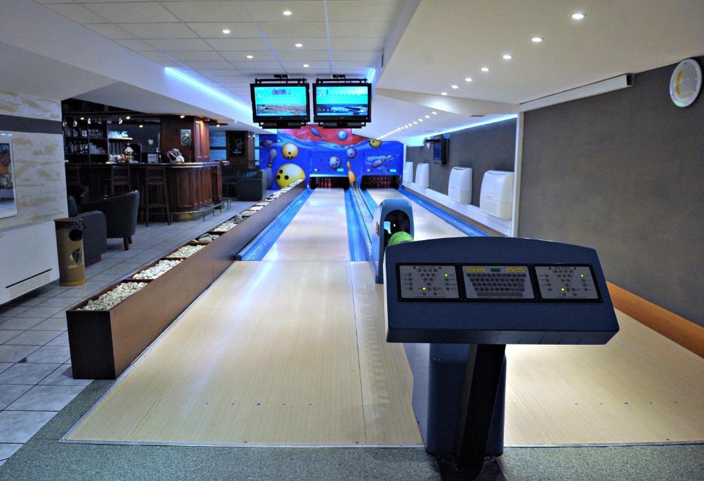 Hotel Sport Bełchatów Екстериор снимка
