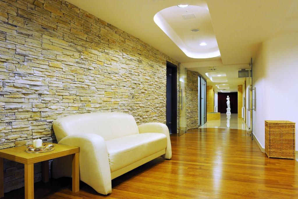 Hotel Sport Bełchatów Екстериор снимка
