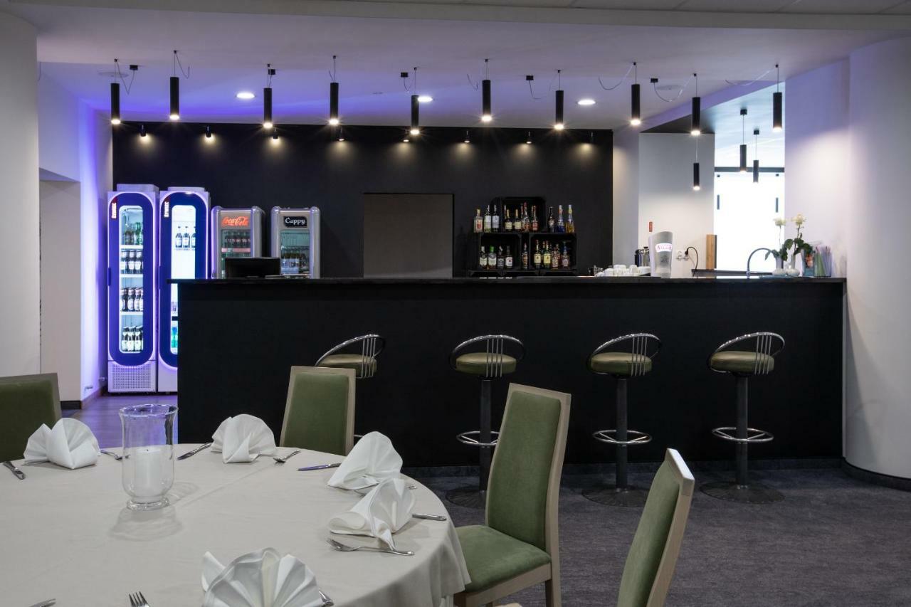 Hotel Sport Bełchatów Екстериор снимка